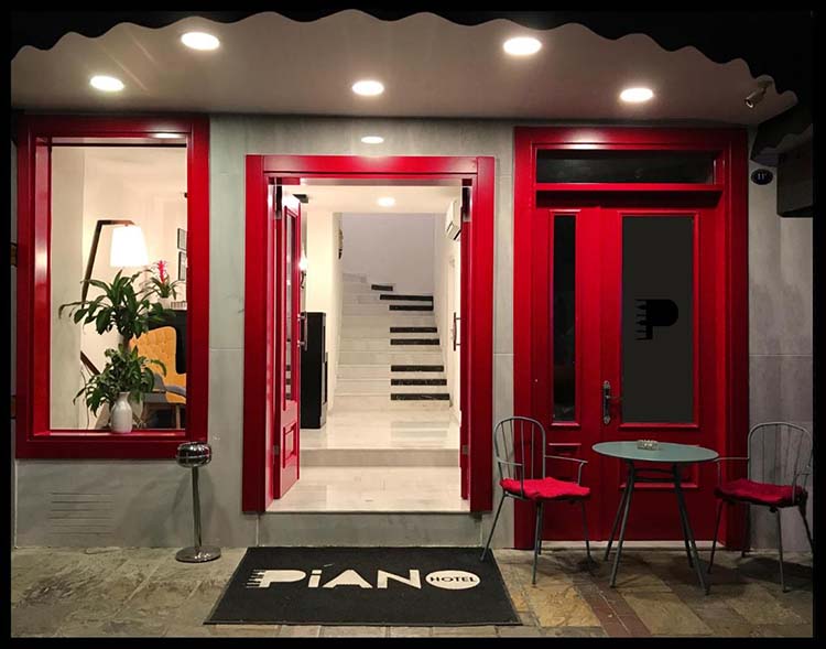 piano معرفی بهترین هتل های ترکیه برای اقامت در زمان سفر