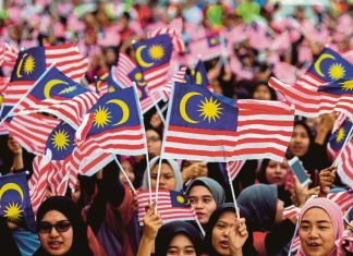 آشنایی با 6 دلیل برای سرمایه گذاری در مالزی