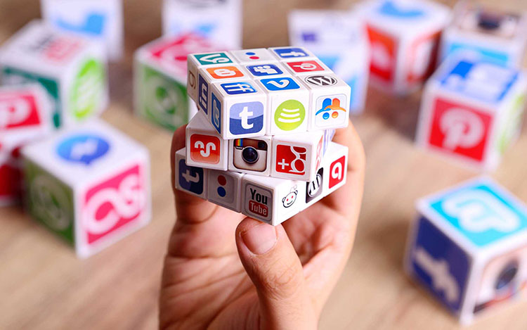 چگونه تبدیل به یک بازاریاب شبکه اجتماعی