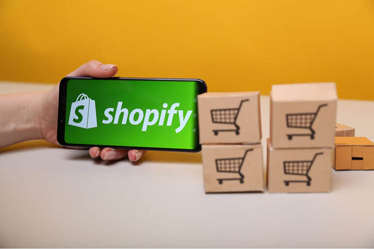 7 Shopify چیست و چگونه کار می‌کند؟ کسب درآمد ارزی از فروش محصول