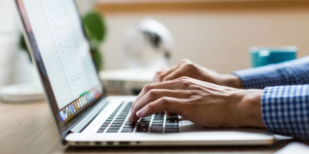 بهترین ابزار ترجمه آنلاین